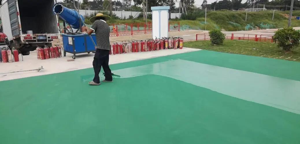 丙烯酸球場(chǎng)施工中